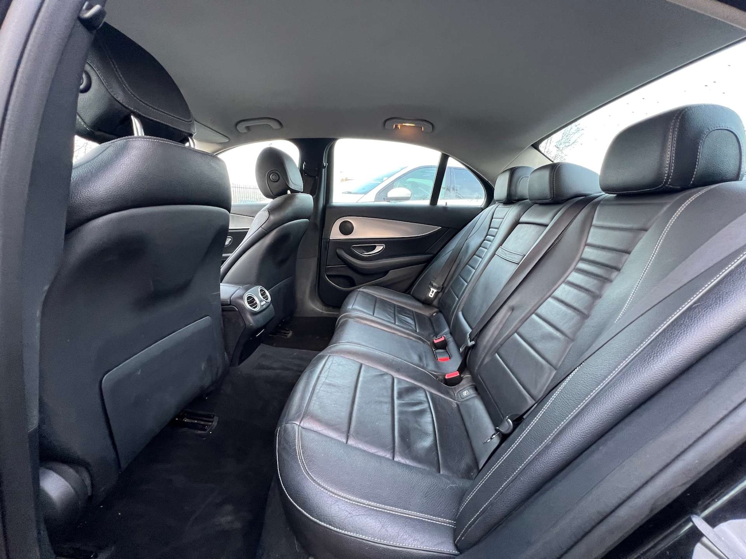 Used Mercedes-Benz E Class 2017 for sale - 77067498: Photo 36