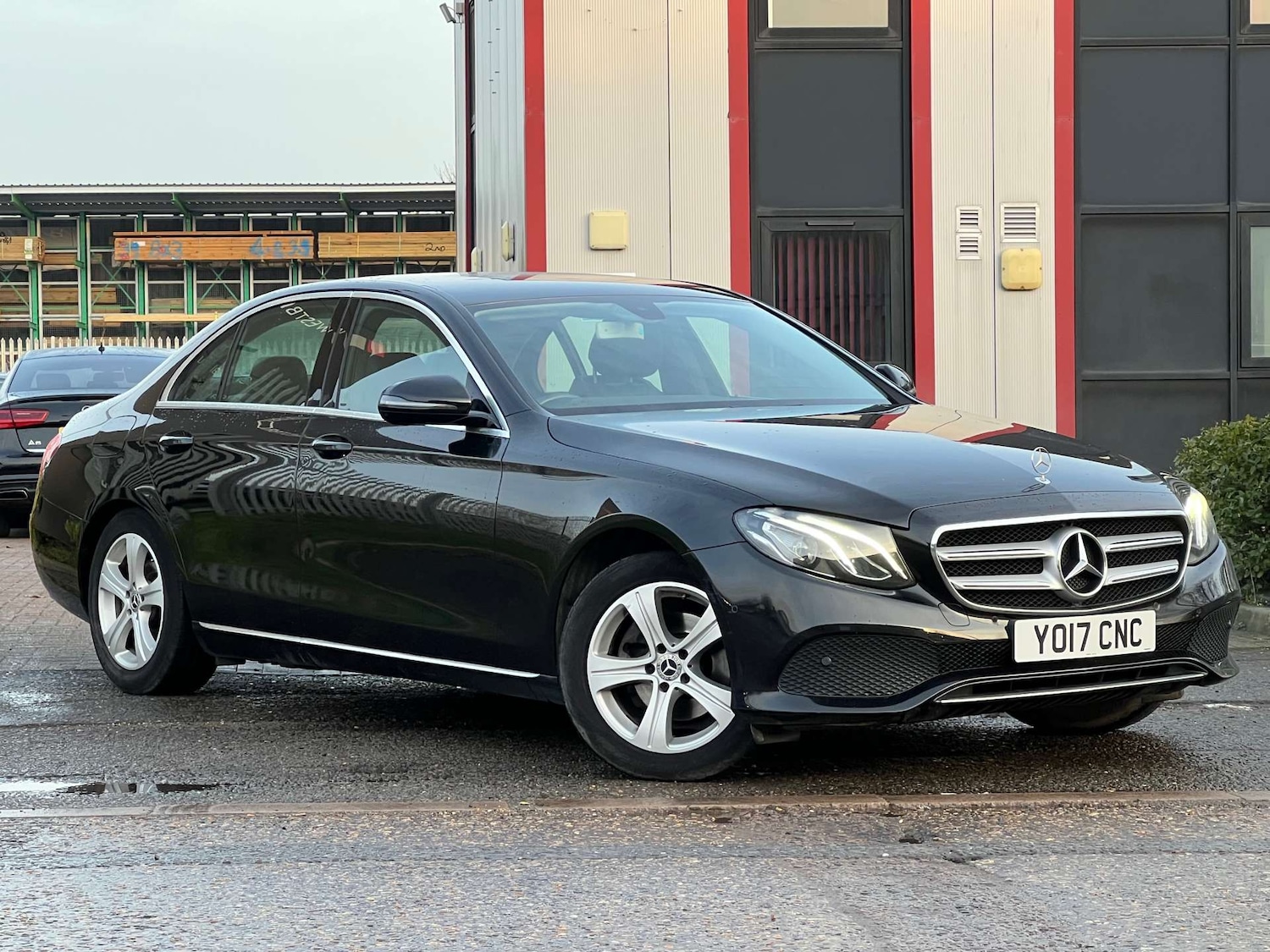 Used Mercedes-Benz E Class 2017 for sale - 77067498: Photo 6
