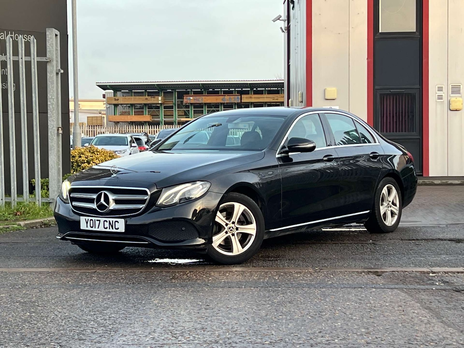 Used Mercedes-Benz E Class 2017 for sale - 77067498: Photo 8