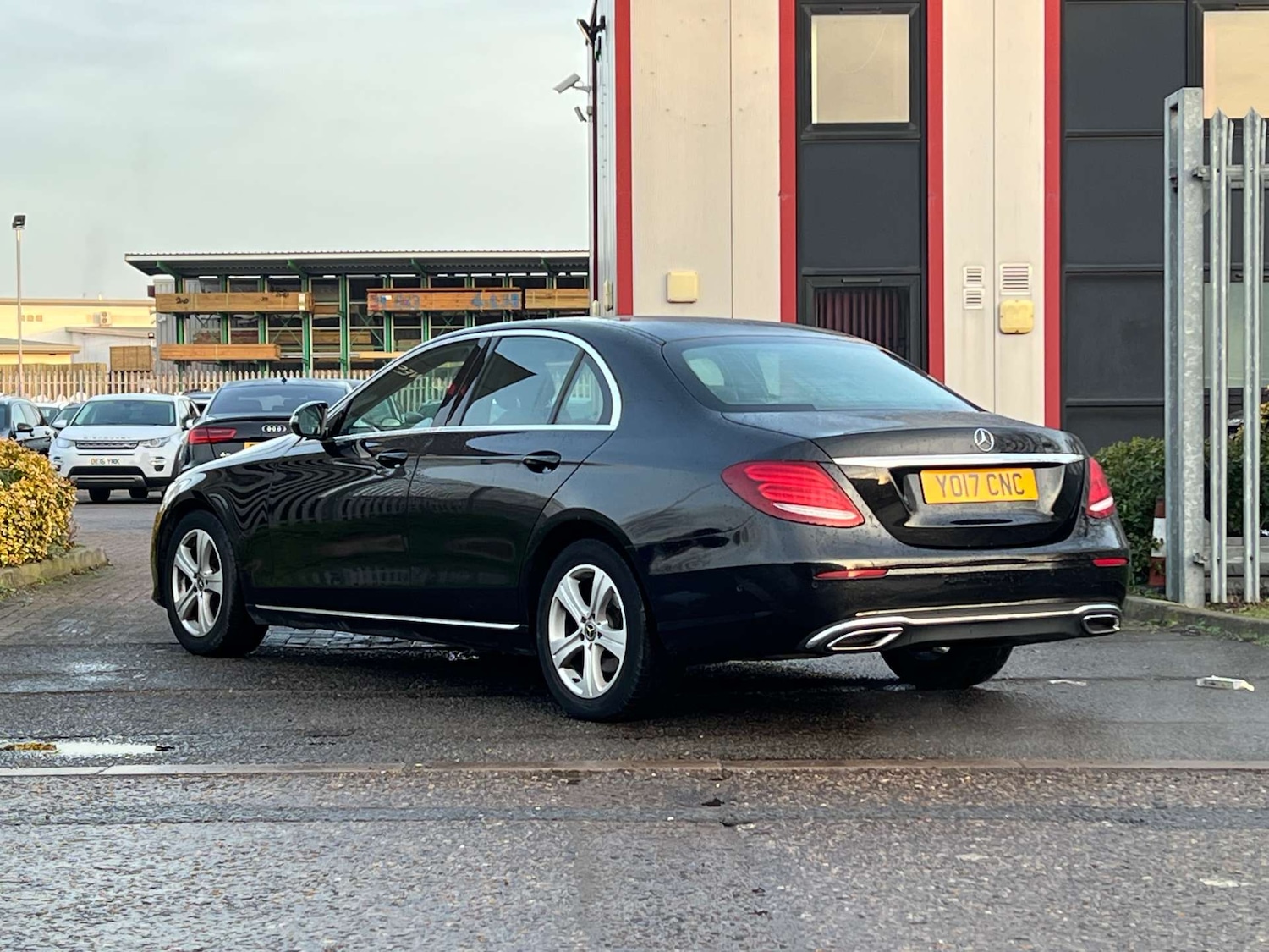 Used Mercedes-Benz E Class 2017 for sale - 77067498: Photo 9