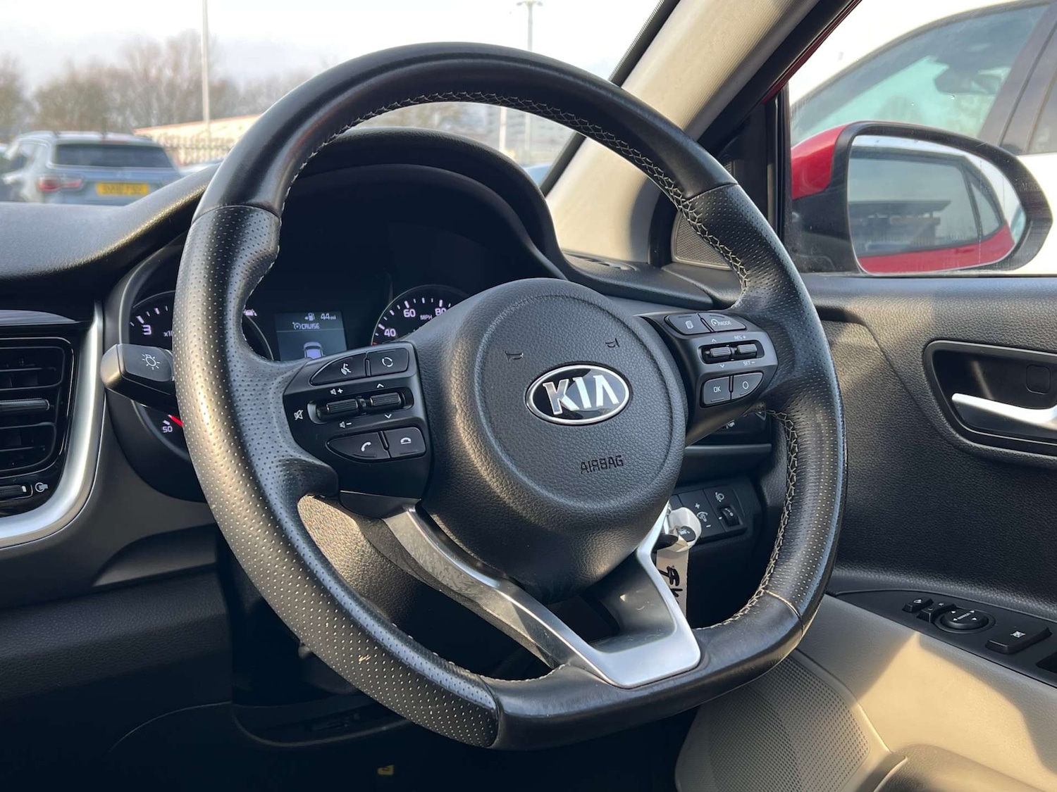 Used Kia Stonic 2018 for sale - 77022649: Photo 26