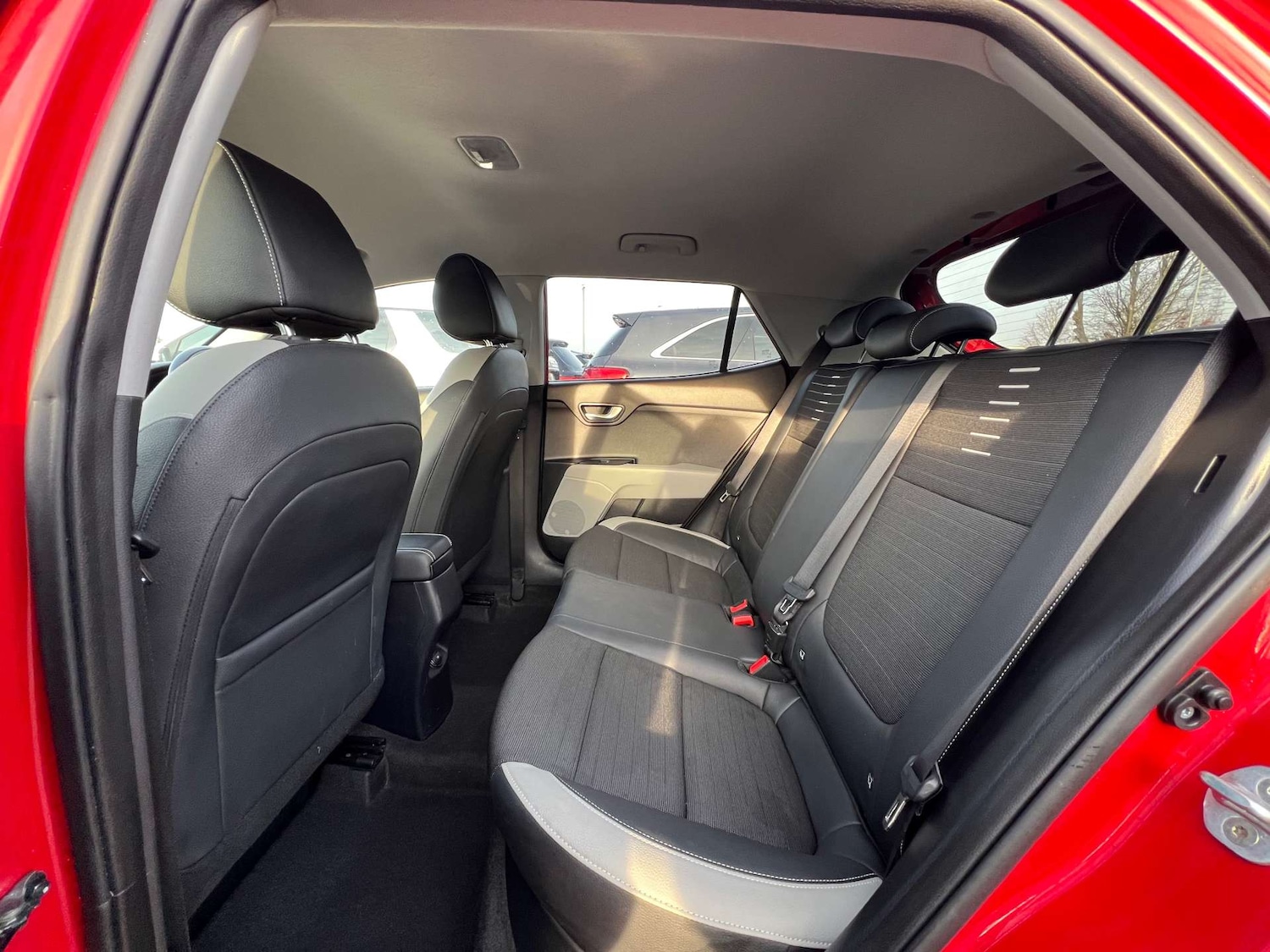 Used Kia Stonic 2018 for sale - 77022649: Photo 36