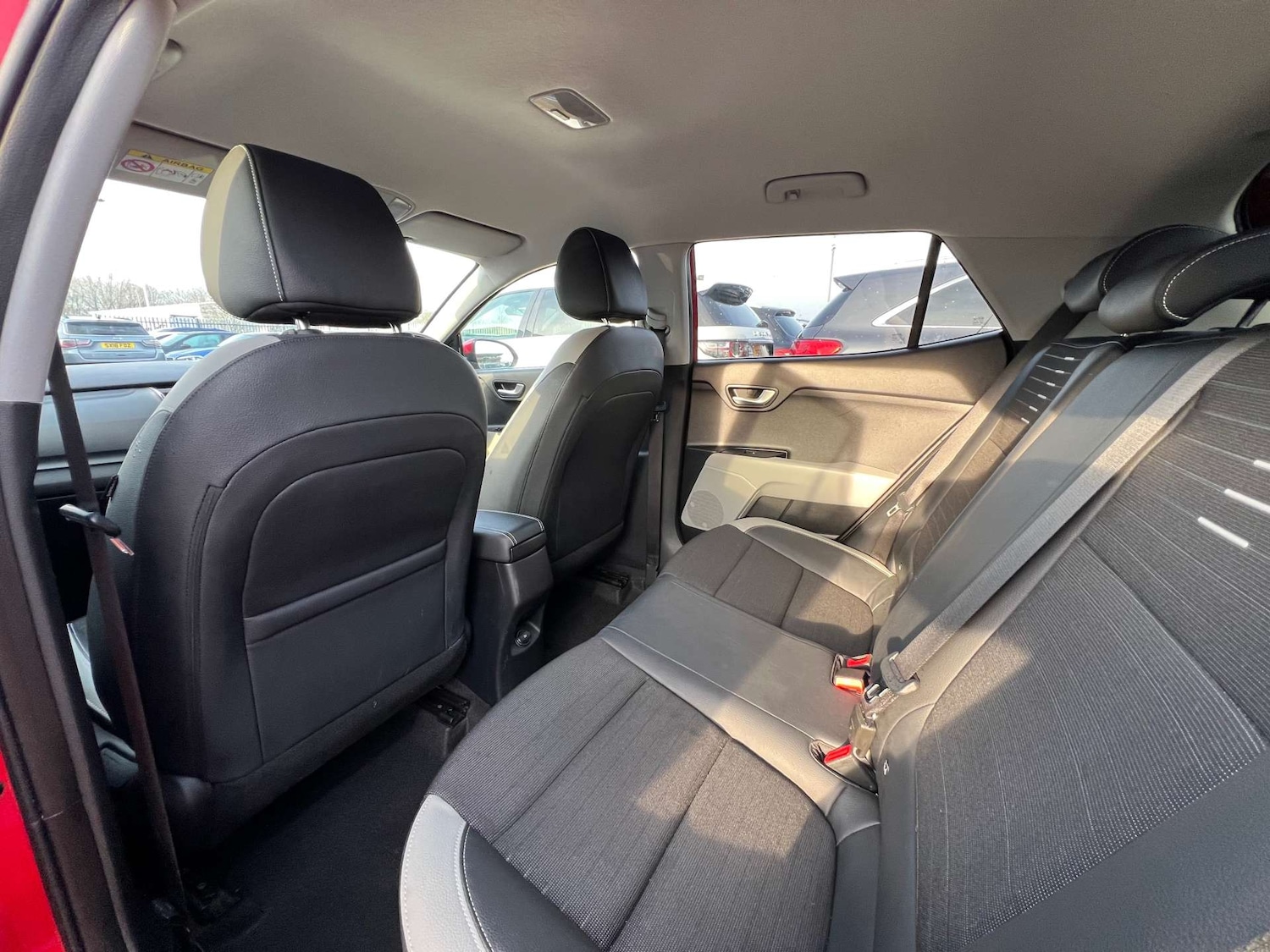 Used Kia Stonic 2018 for sale - 77022649: Photo 37