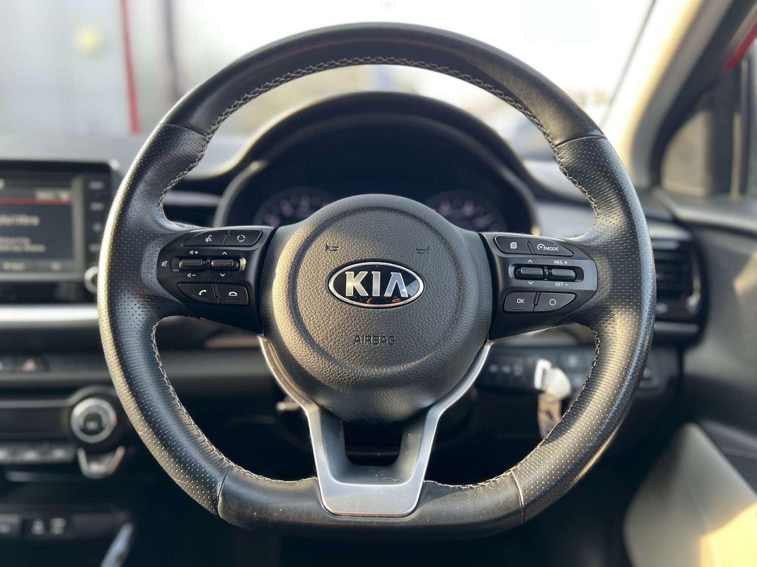 Used Kia Stonic 2018 for sale - 77022649: Photo 58