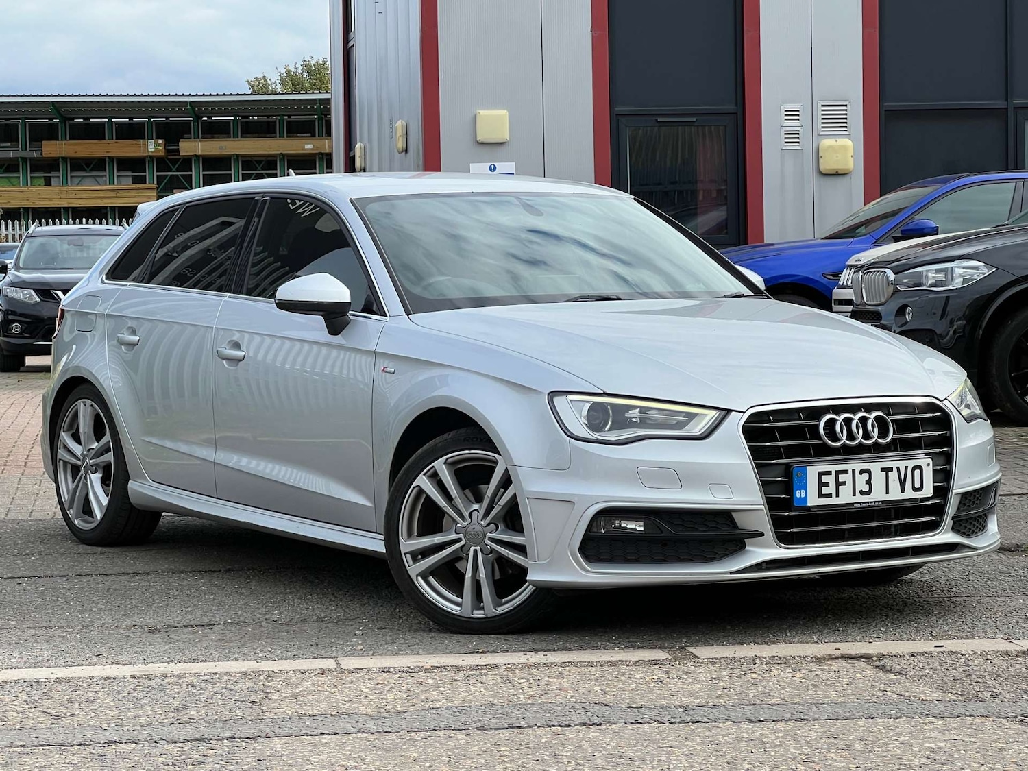 Used Audi A3 2013 for sale - 76220609: Photo 2