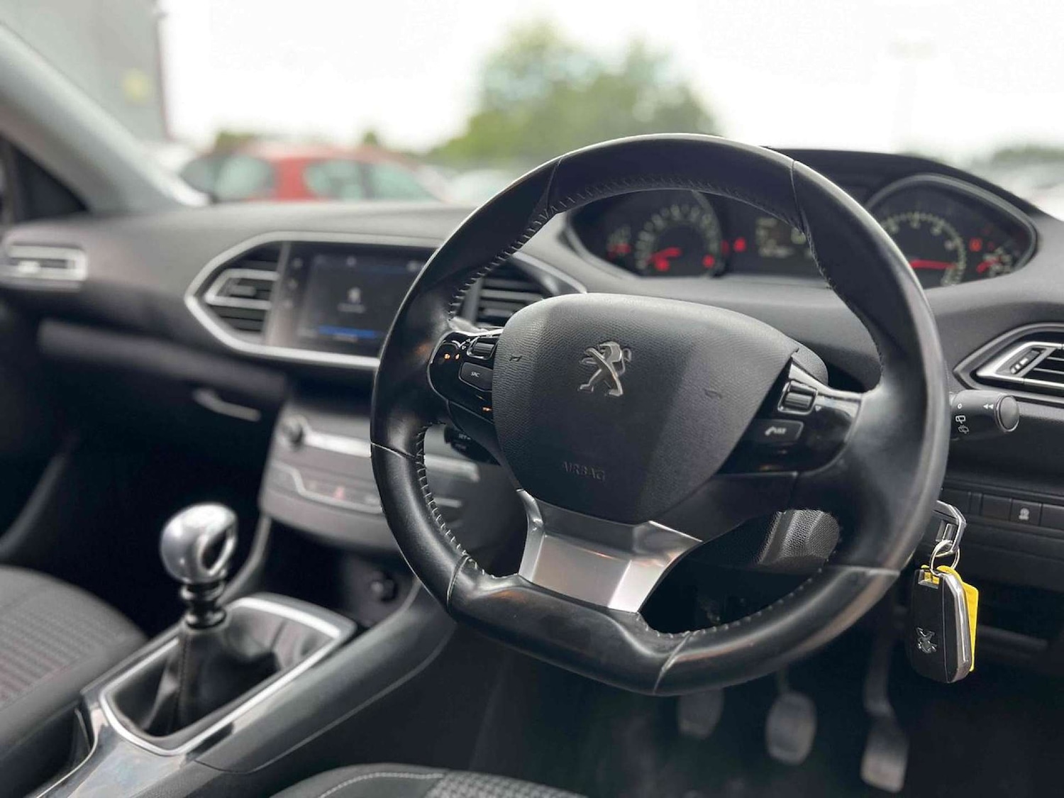 Used Peugeot 308 2019 for sale - 76601093: Photo 10