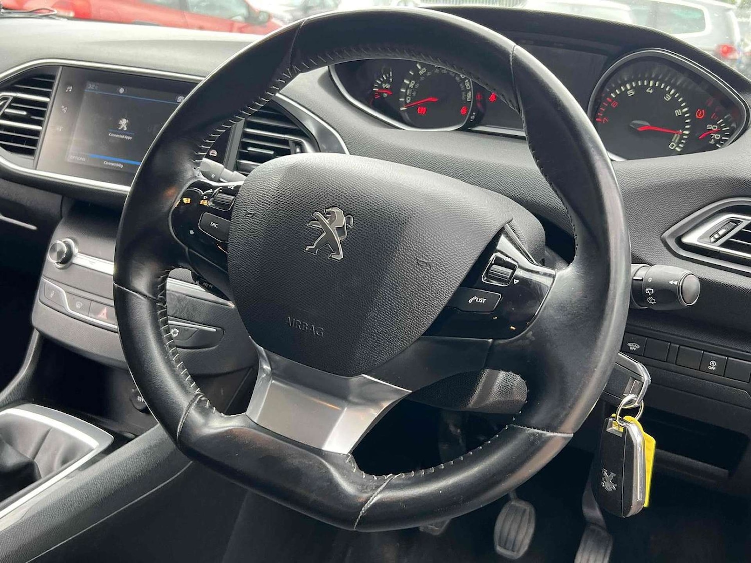 Used Peugeot 308 2019 for sale - 76601093: Photo 11
