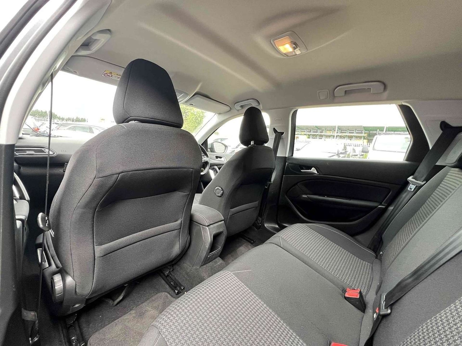 Used Peugeot 308 2019 for sale - 76601093: Photo 19