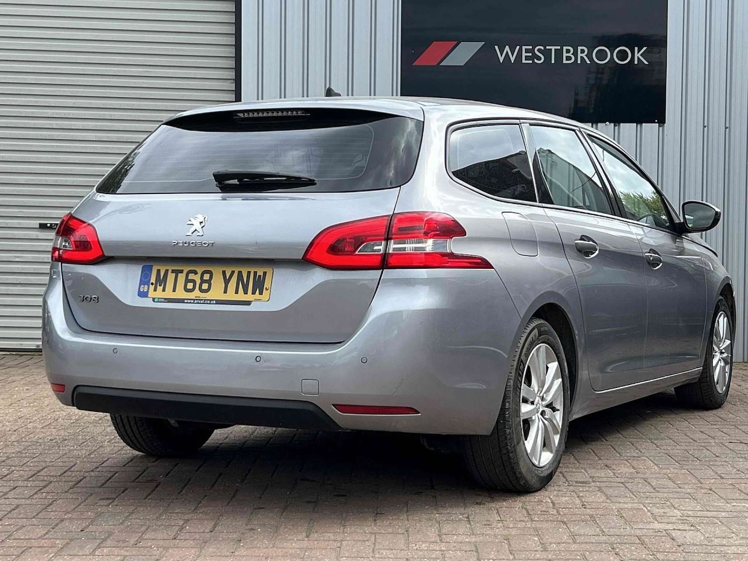 Used Peugeot 308 2019 for sale - 76601093: Photo 2