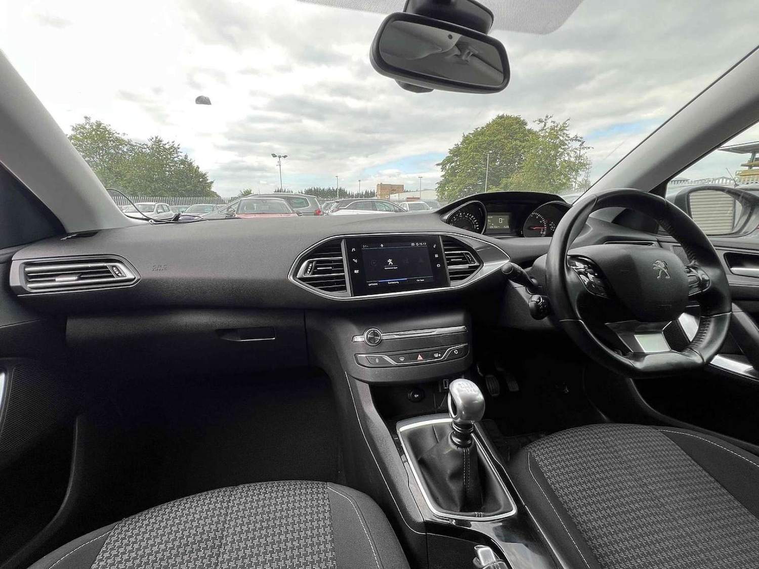 Used Peugeot 308 2019 for sale - 76601093: Photo 24