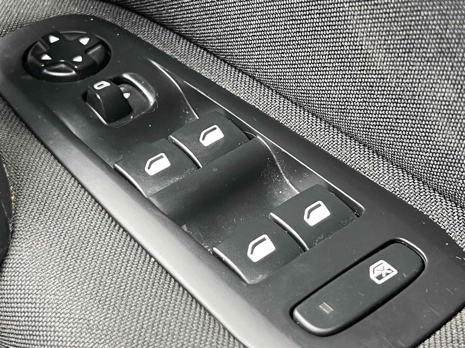 Used Peugeot 308 2019 for sale - 76601093: Photo 40