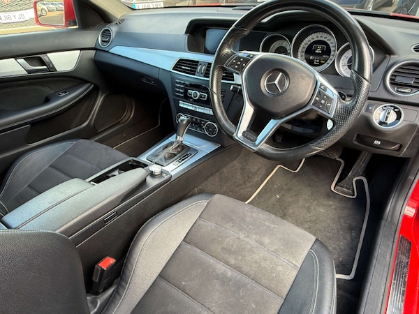 Used Mercedes-Benz C-Class 2015 for sale - 75569015: Photo 9
