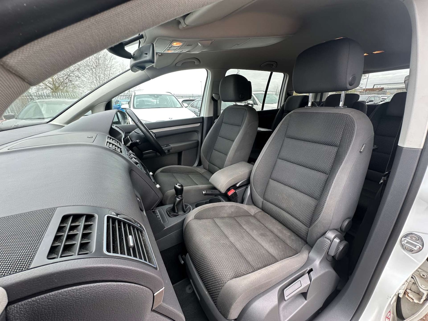 Used Volkswagen Touran 2014 for sale - 77571380: Photo 38