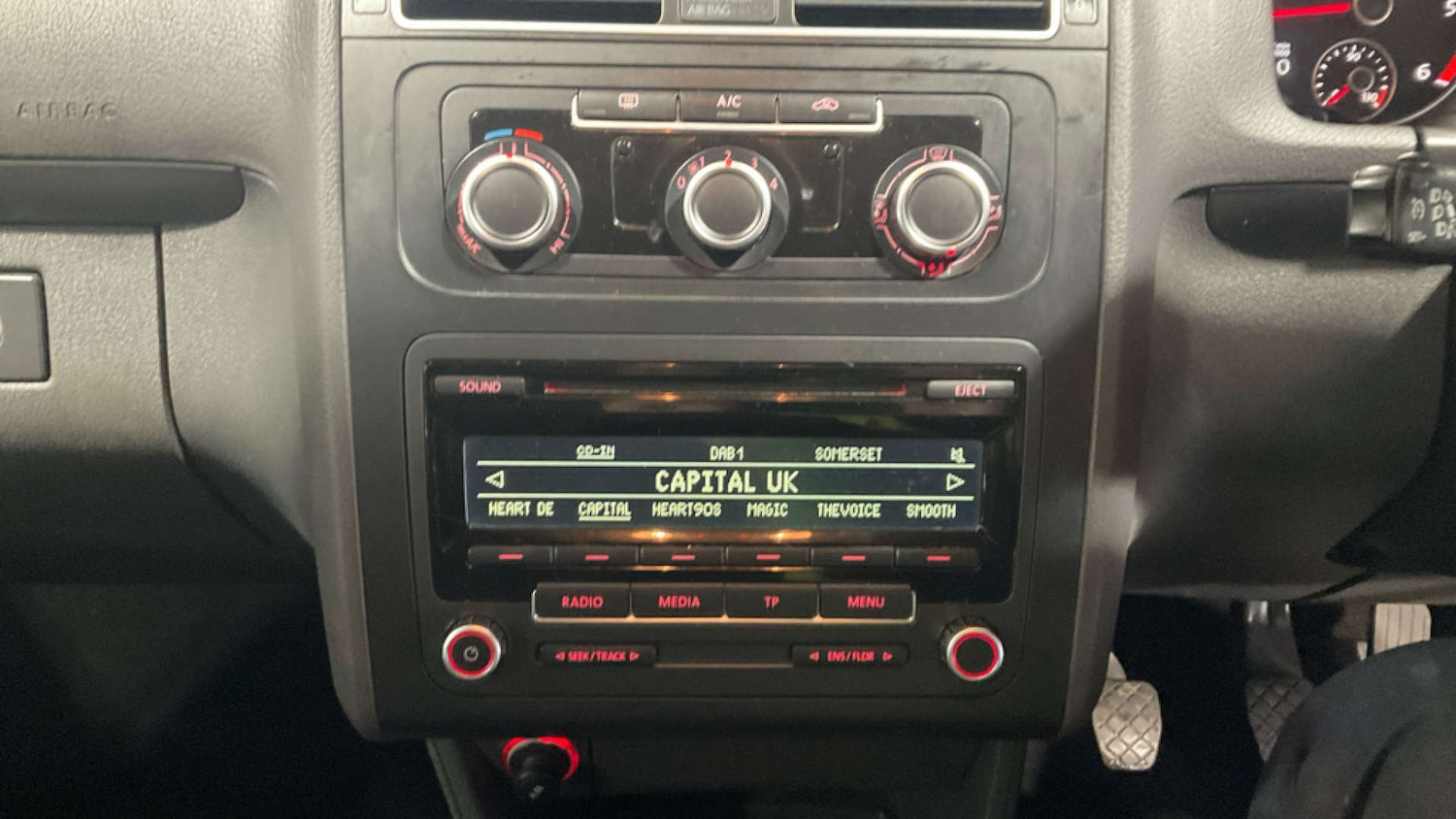 Used Volkswagen Touran 2014 for sale - 77571380: Photo 7