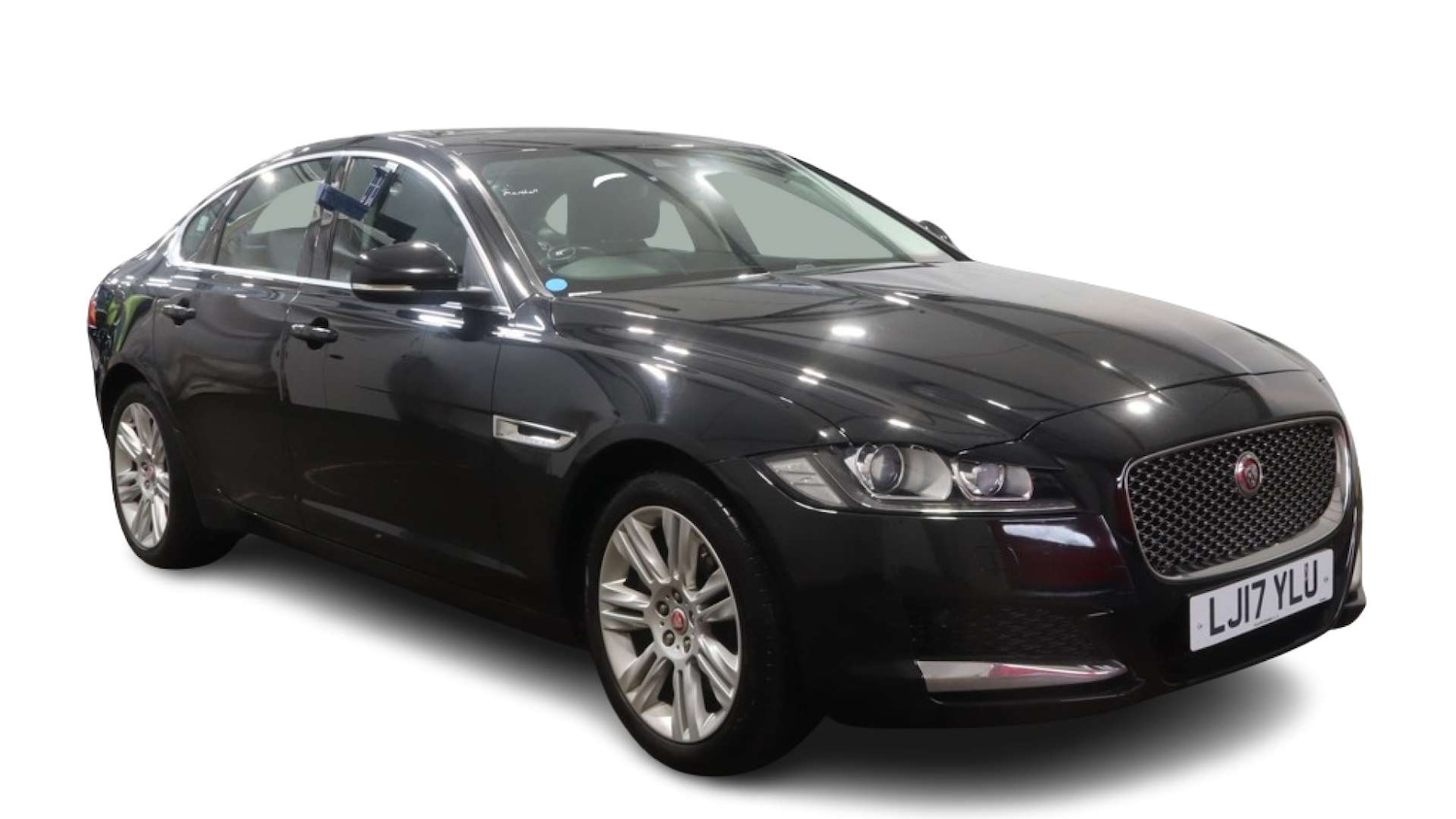 Used Jaguar XF 2017 for sale - 77378432: Photo 1