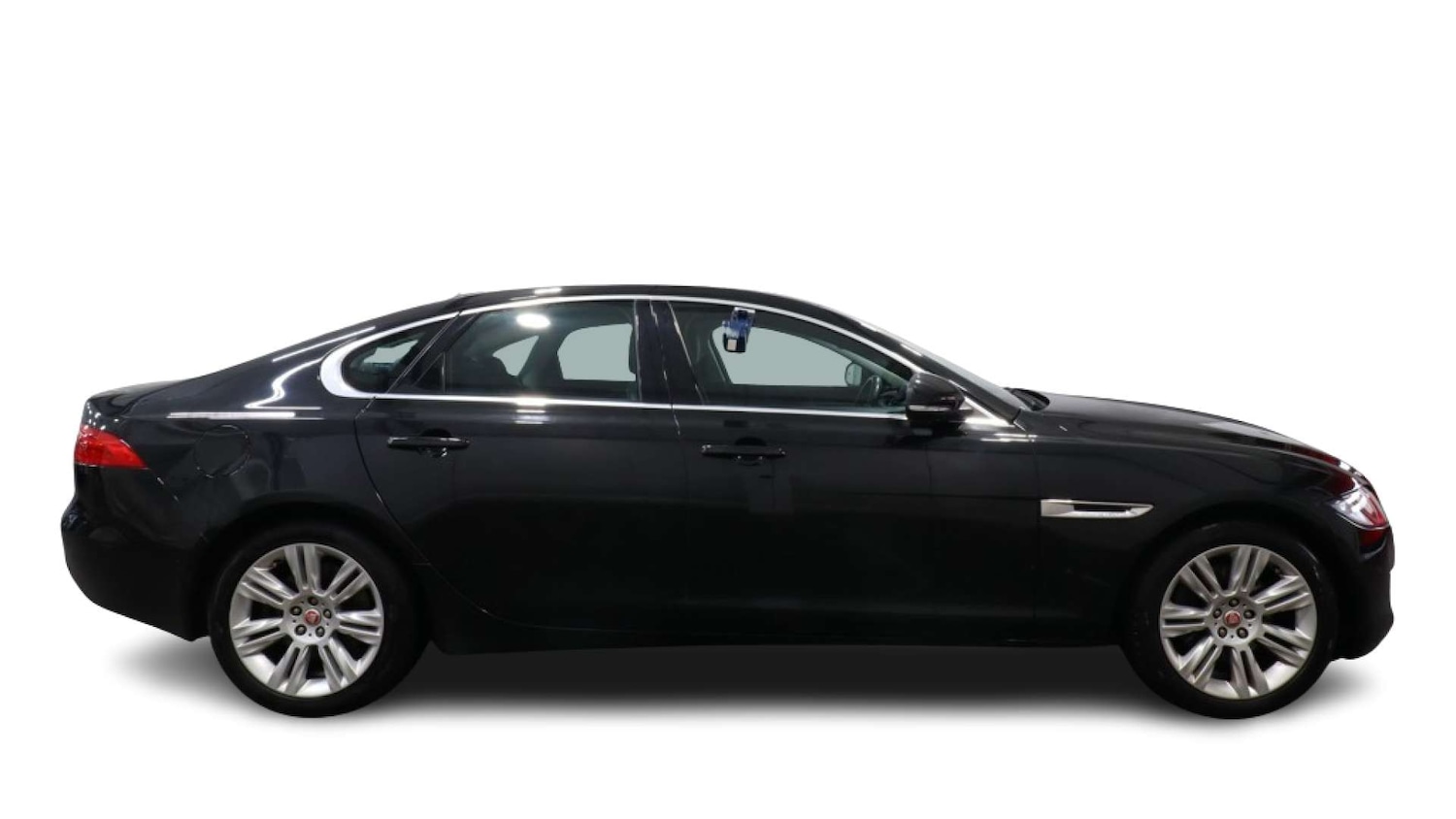 Used Jaguar XF 2017 for sale - 77378432: Photo 2