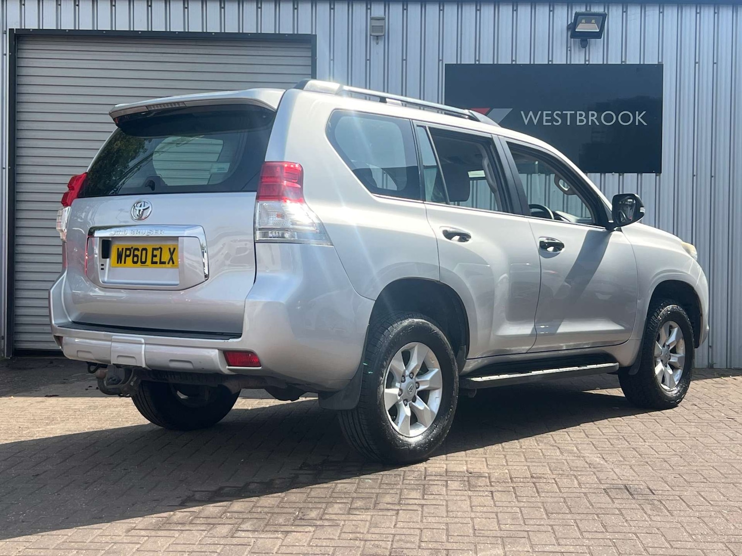 Used Toyota Land Cruiser 2011 for sale - 77492524: Photo 10