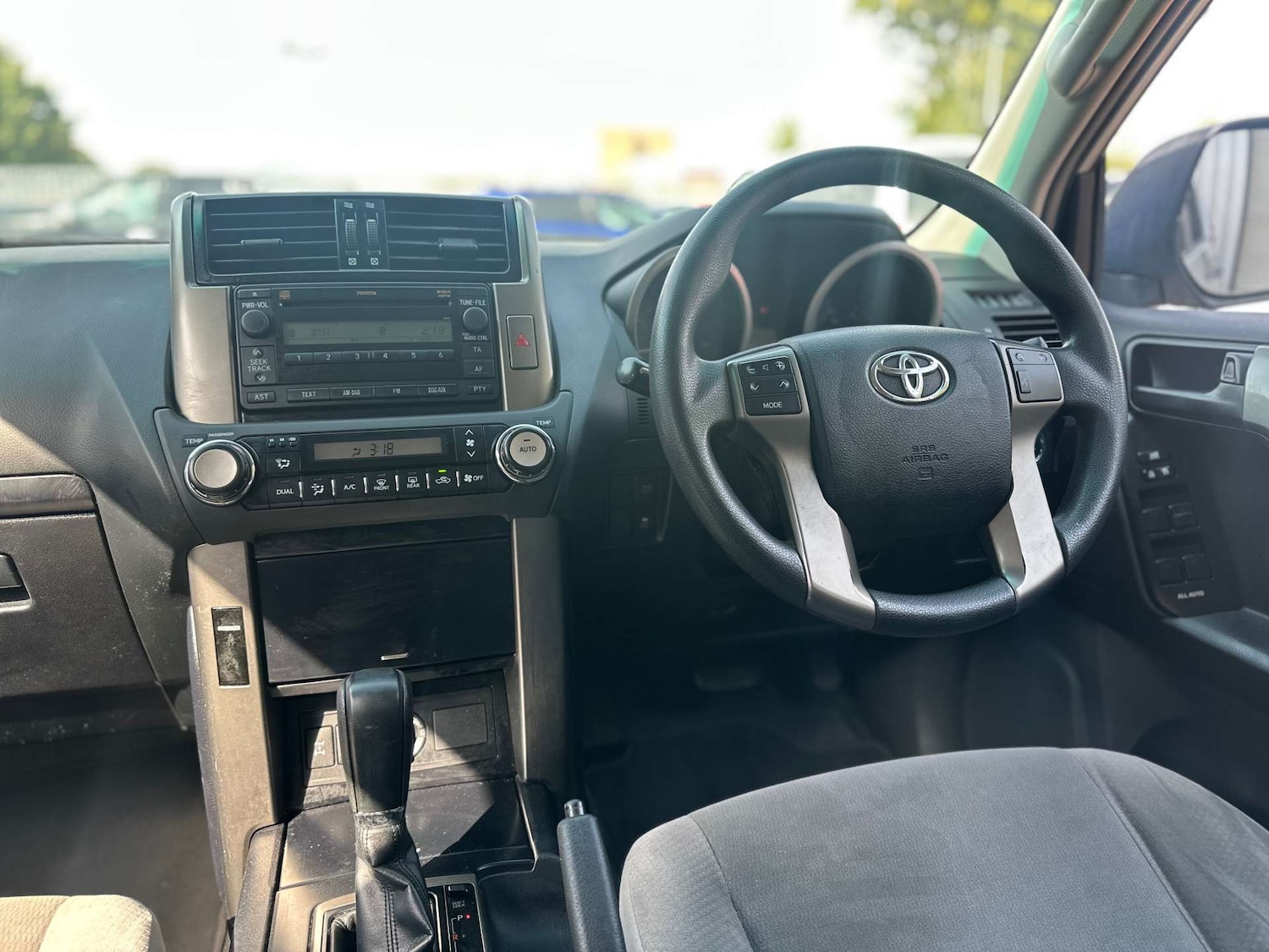 Used Toyota Land Cruiser 2011 for sale - 77492524: Photo 14