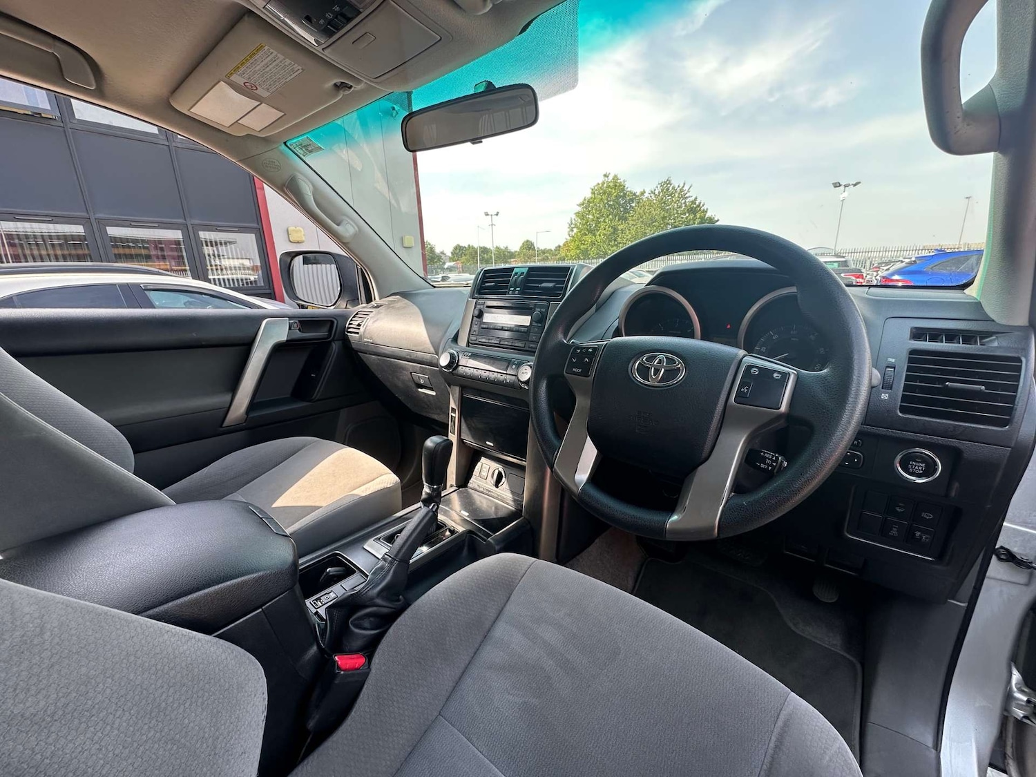 Used Toyota Land Cruiser 2011 for sale - 77492524: Photo 16