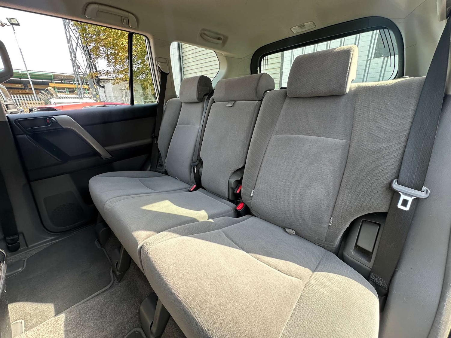 Used Toyota Land Cruiser 2011 for sale - 77492524: Photo 24