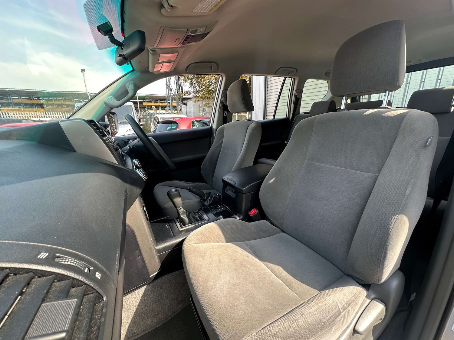 Used Toyota Land Cruiser 2011 for sale - 77492524: Photo 27