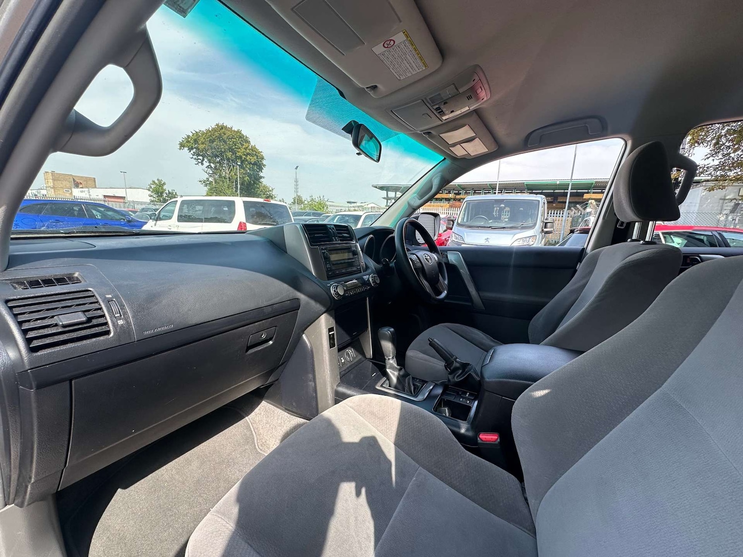 Used Toyota Land Cruiser 2011 for sale - 77492524: Photo 29