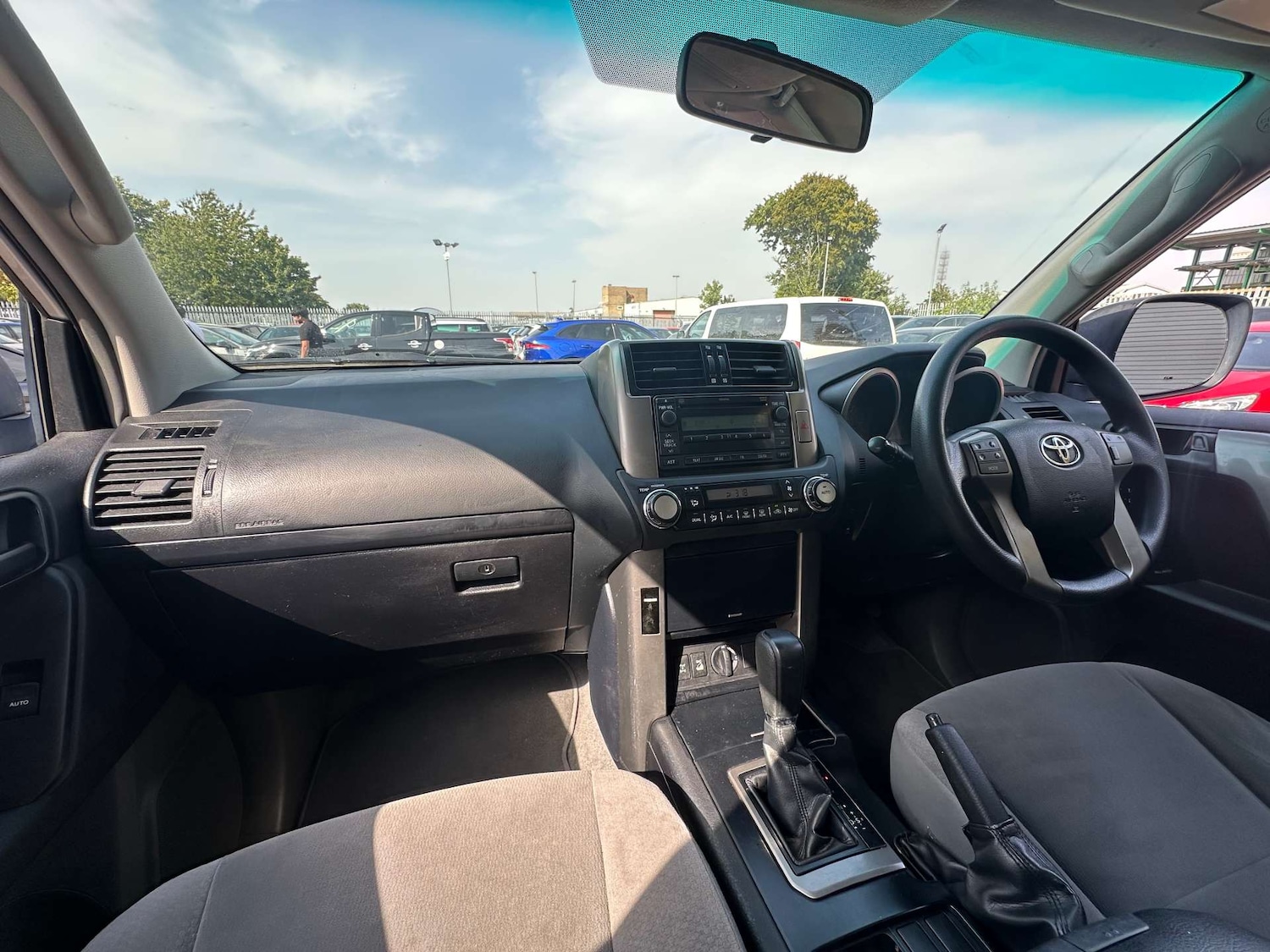 Used Toyota Land Cruiser 2011 for sale - 77492524: Photo 30