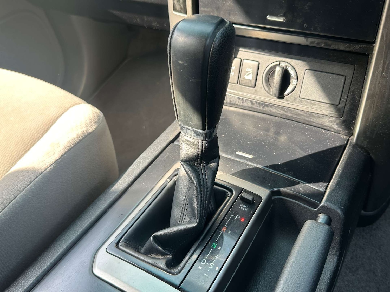 Used Toyota Land Cruiser 2011 for sale - 77492524: Photo 33