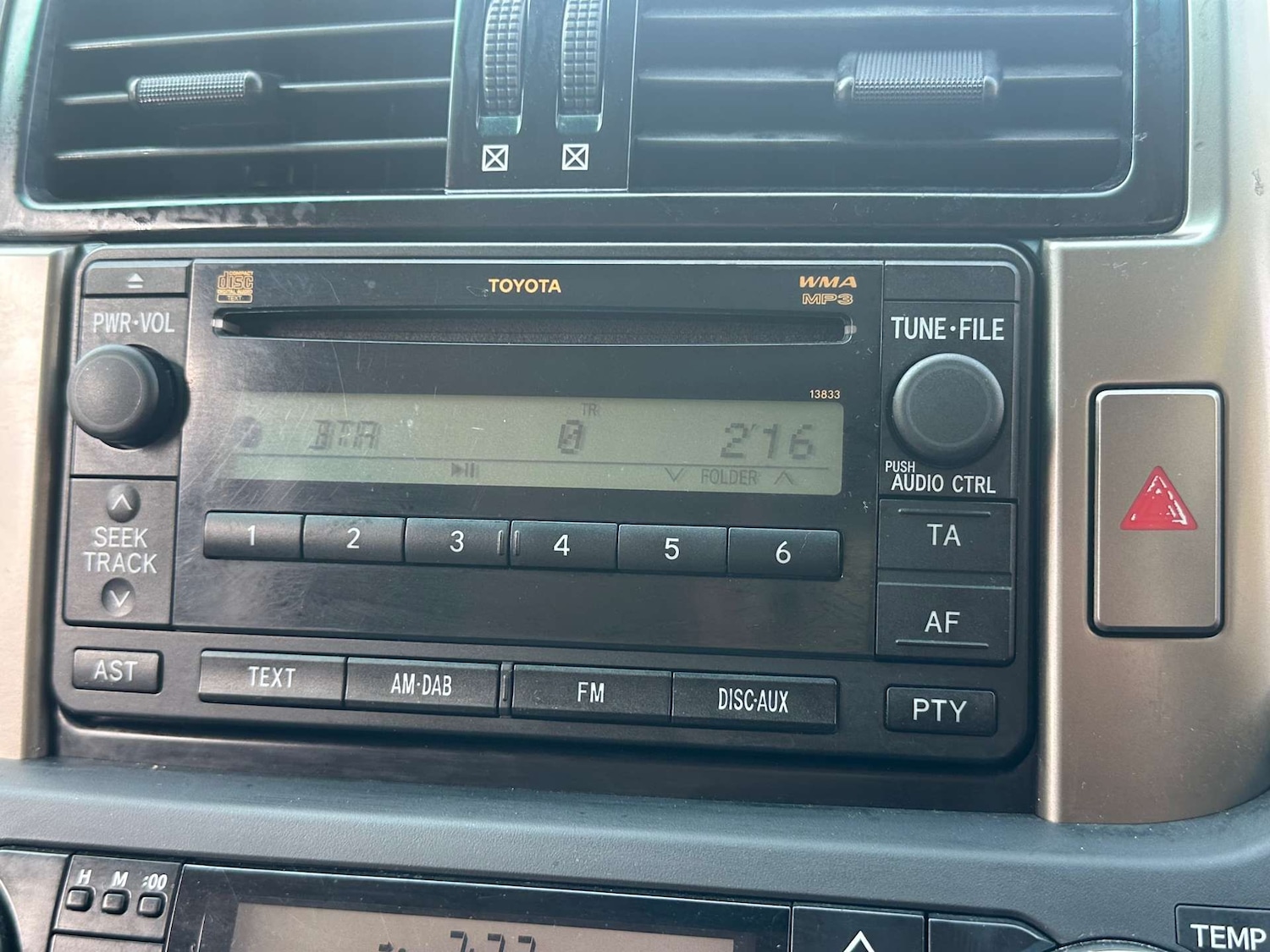 Used Toyota Land Cruiser 2011 for sale - 77492524: Photo 37