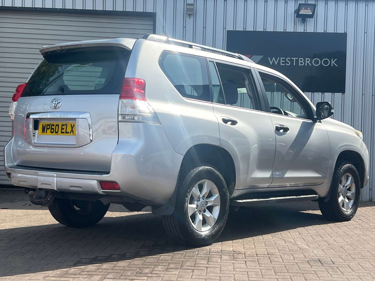 Used Toyota Land Cruiser 2011 for sale - 77492524: Photo 4