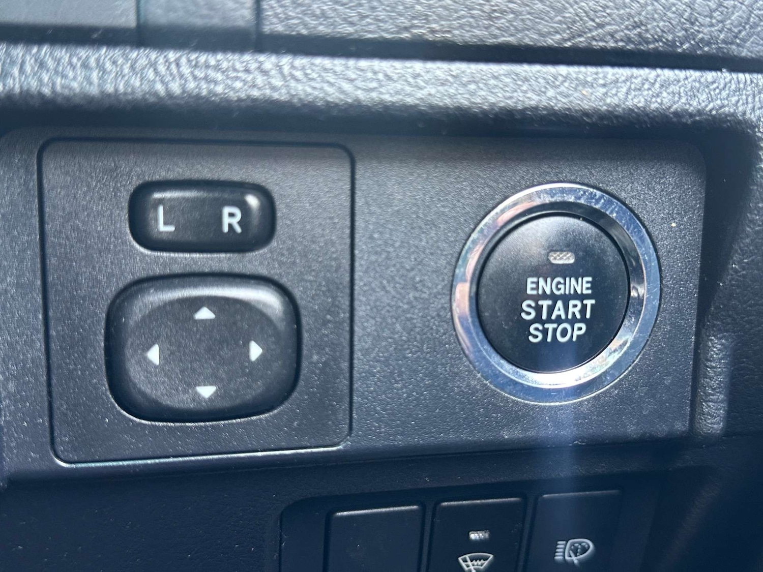 Used Toyota Land Cruiser 2011 for sale - 77492524: Photo 45