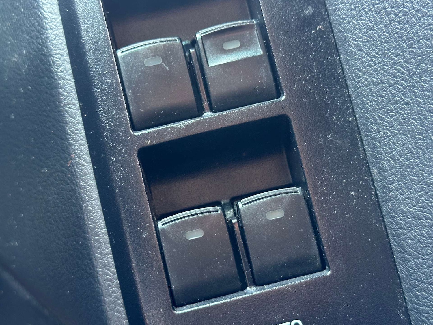 Used Toyota Land Cruiser 2011 for sale - 77492524: Photo 50