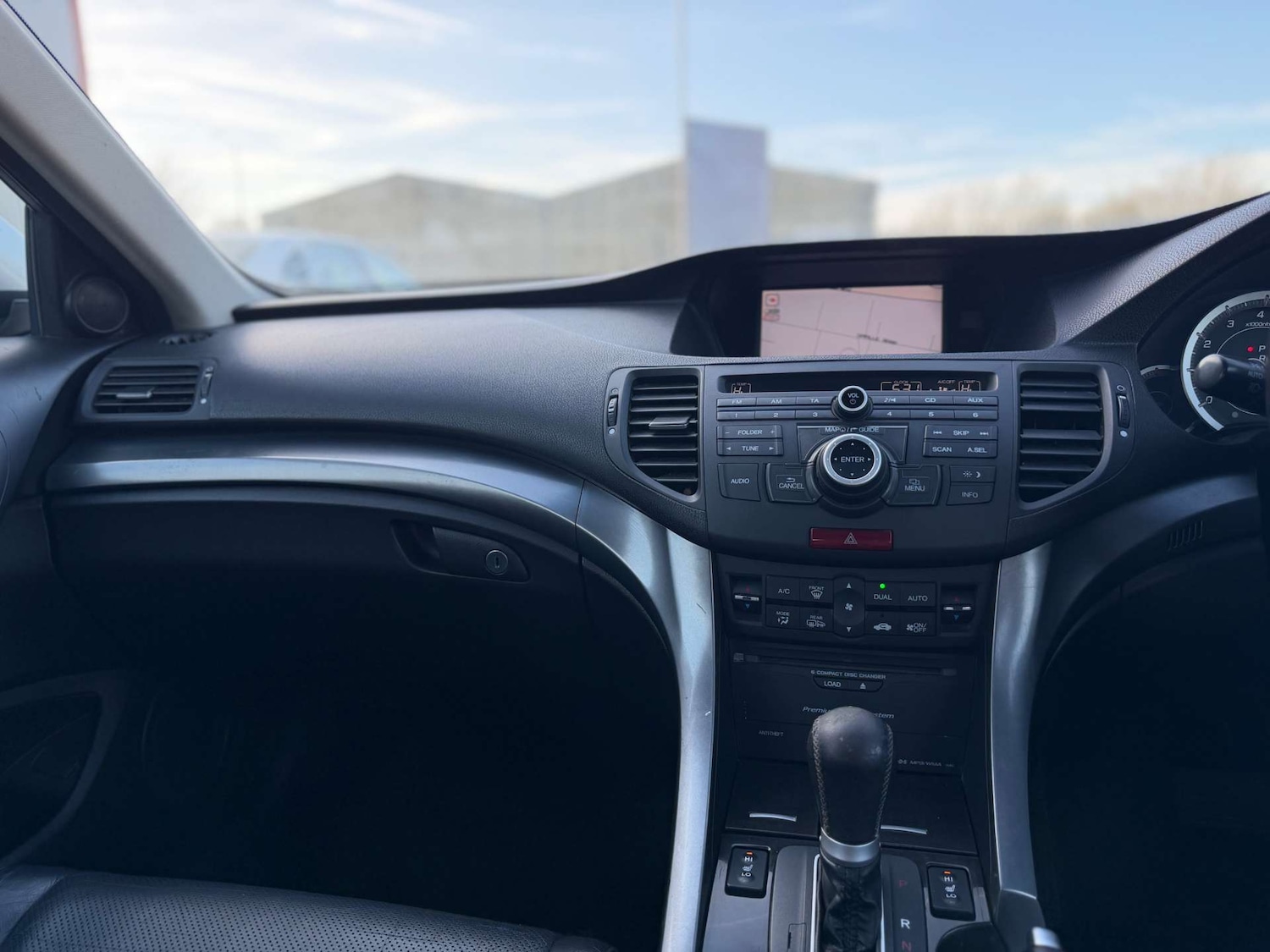 Used Honda Accord 2012 for sale - 76863464: Photo 18