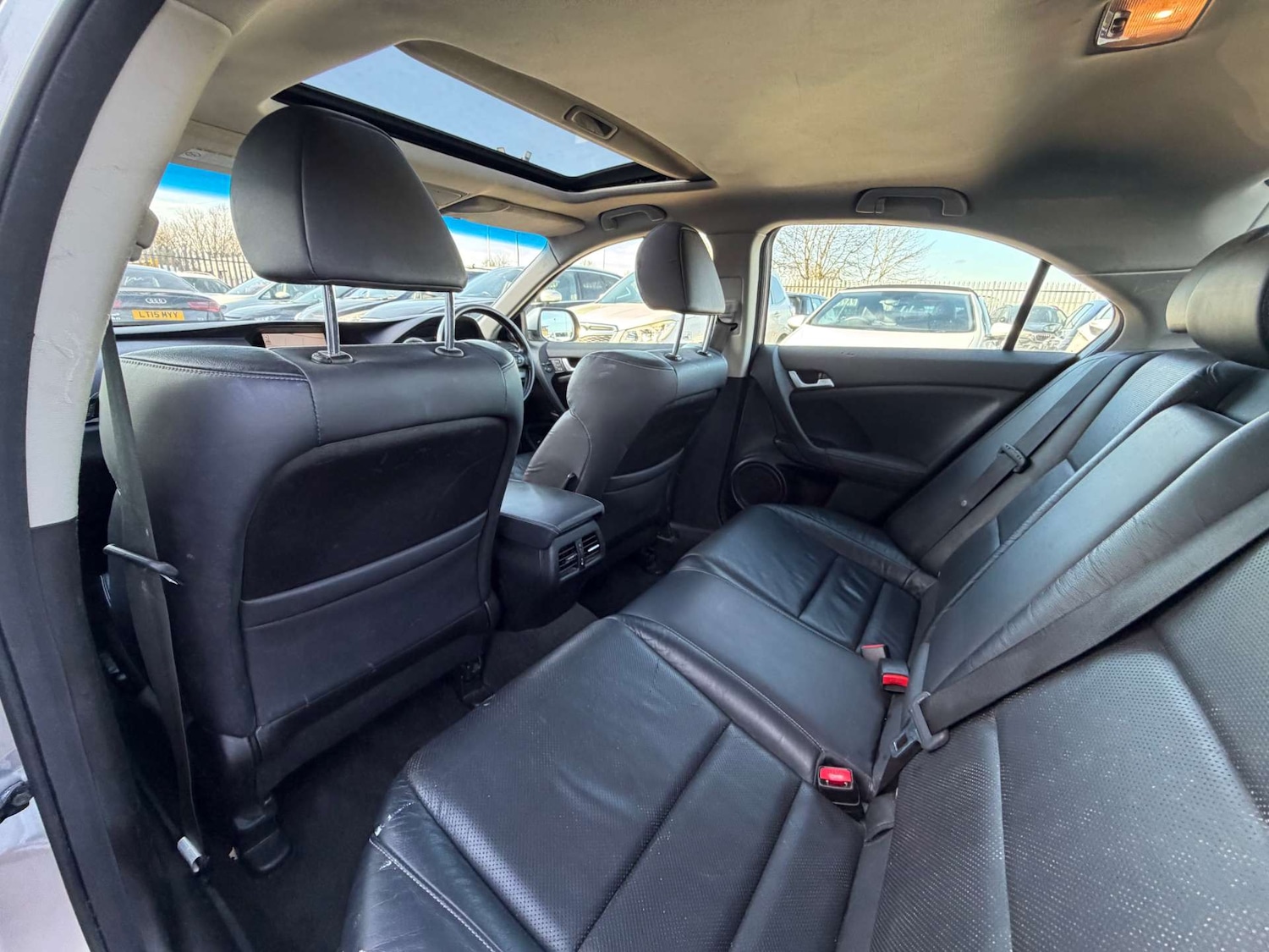 Used Honda Accord 2012 for sale - 76863464: Photo 29