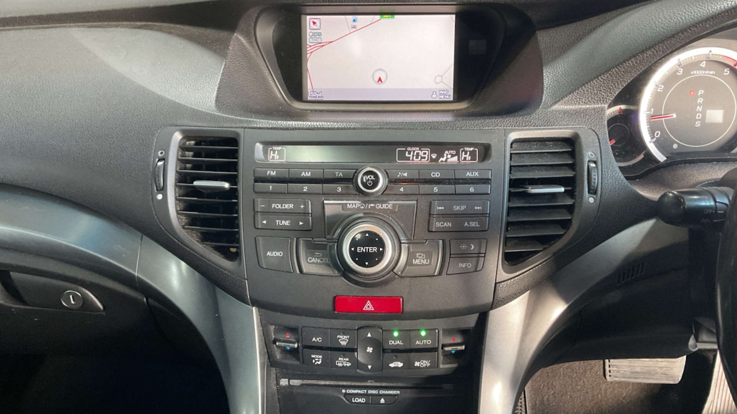 Used Honda Accord 2012 for sale - 76863464: Photo 7