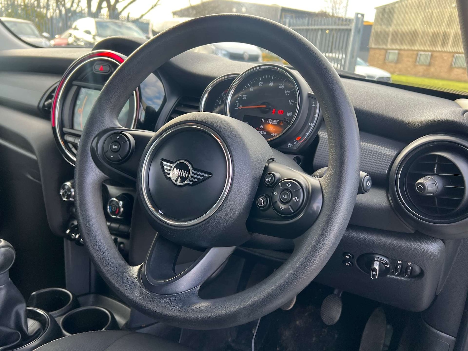 Used MINI Hatch 2018 for sale - 77342234: Photo 32