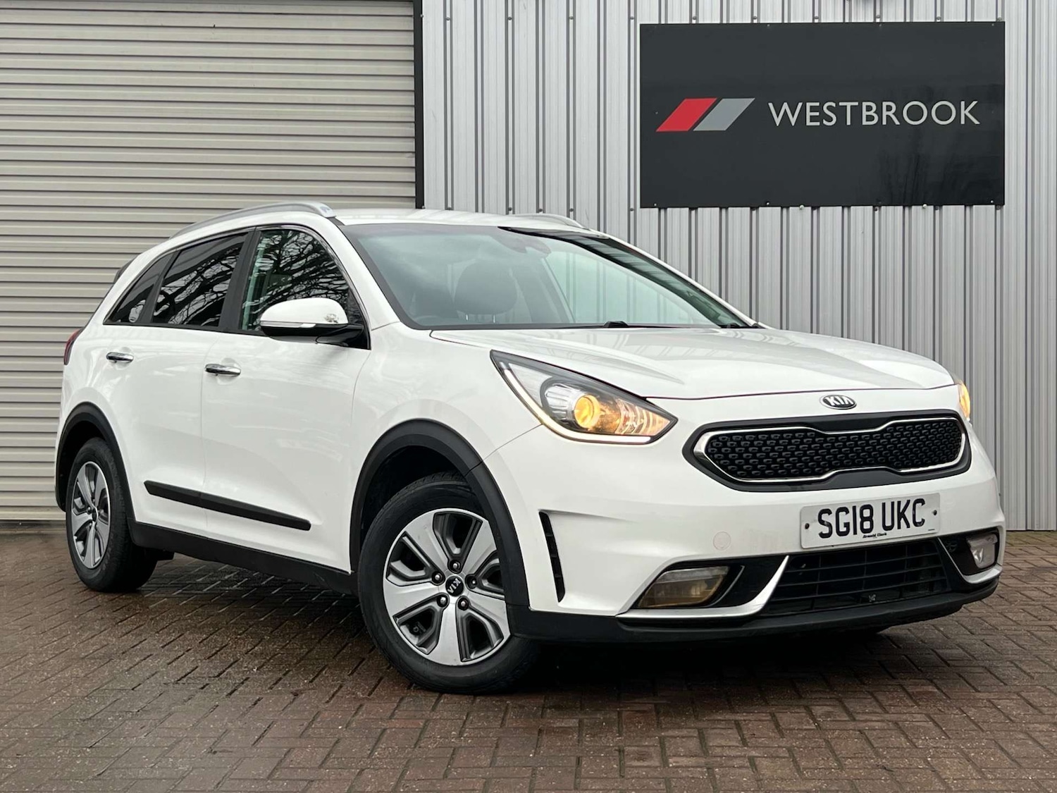 Used Kia Niro 2018 for sale - 76601375: Photo 1