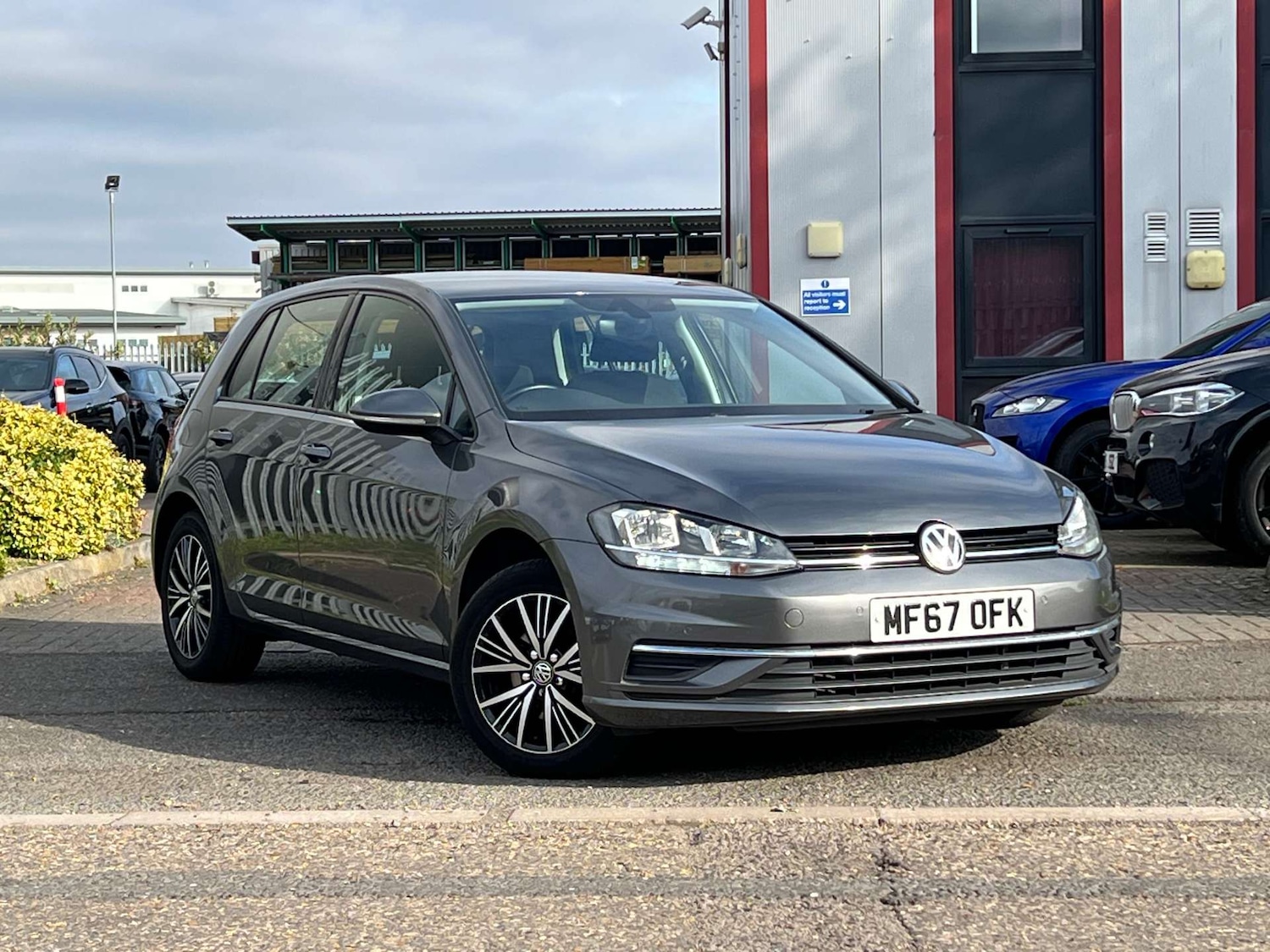 Used Volkswagen Golf 2017 for sale - 76263500: Photo 9