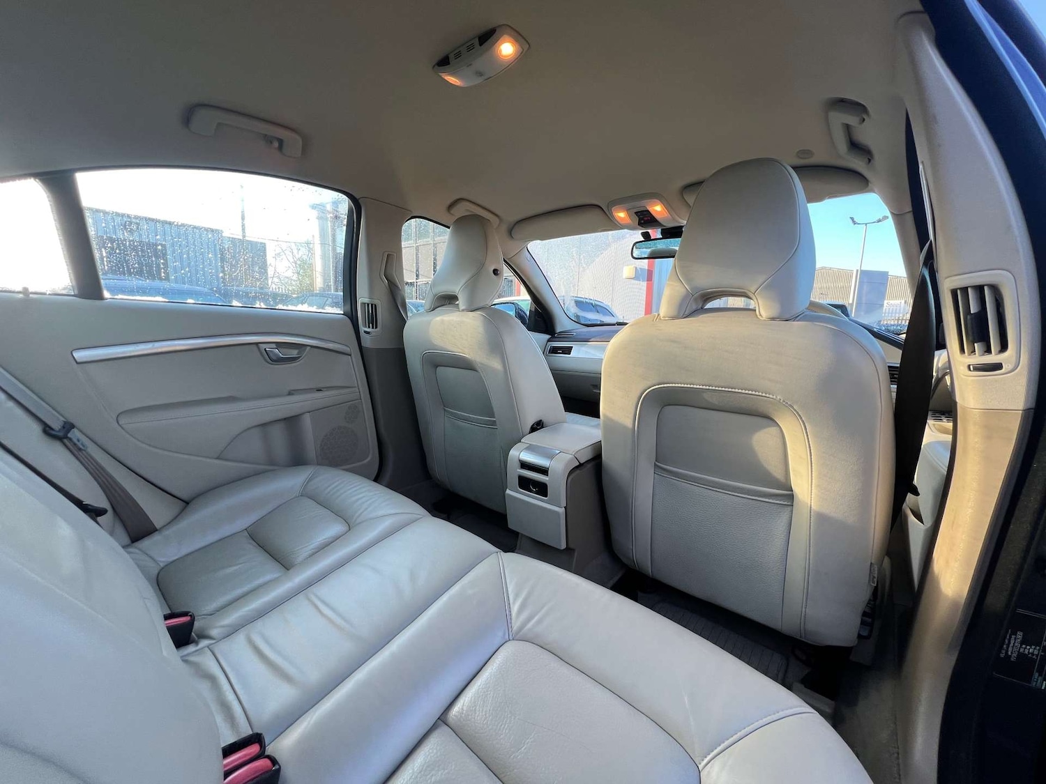 Used Volvo S80 2010 for sale - 77038553: Photo 35