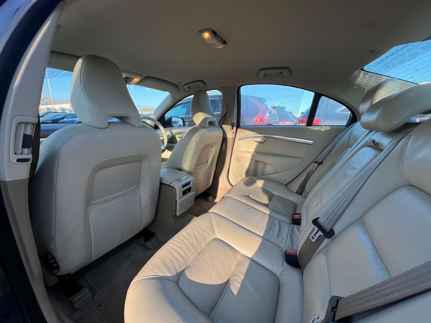 Used Volvo S80 2010 for sale - 77038553: Photo 38