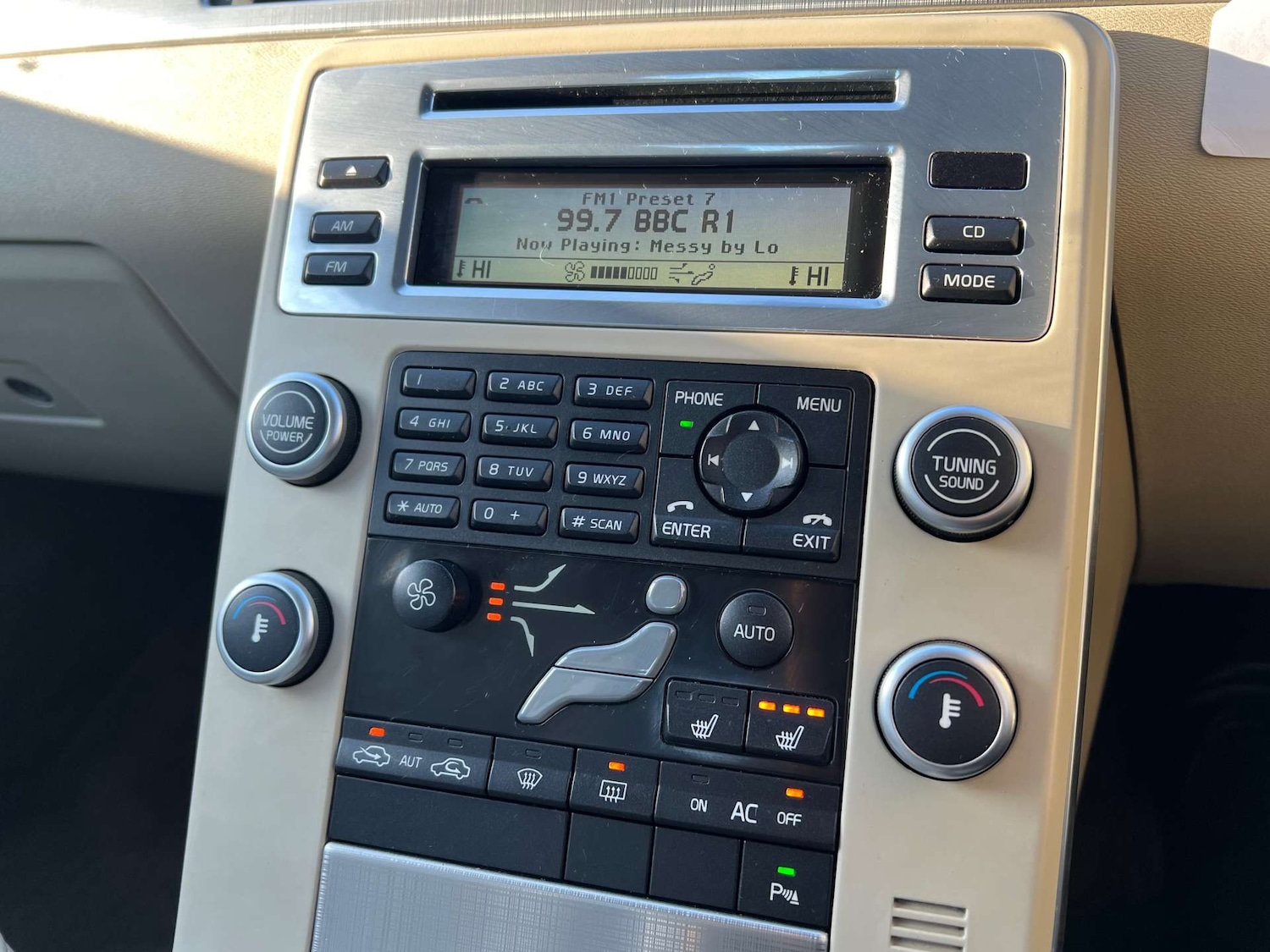 Used Volvo S80 2010 for sale - 77038553: Photo 46