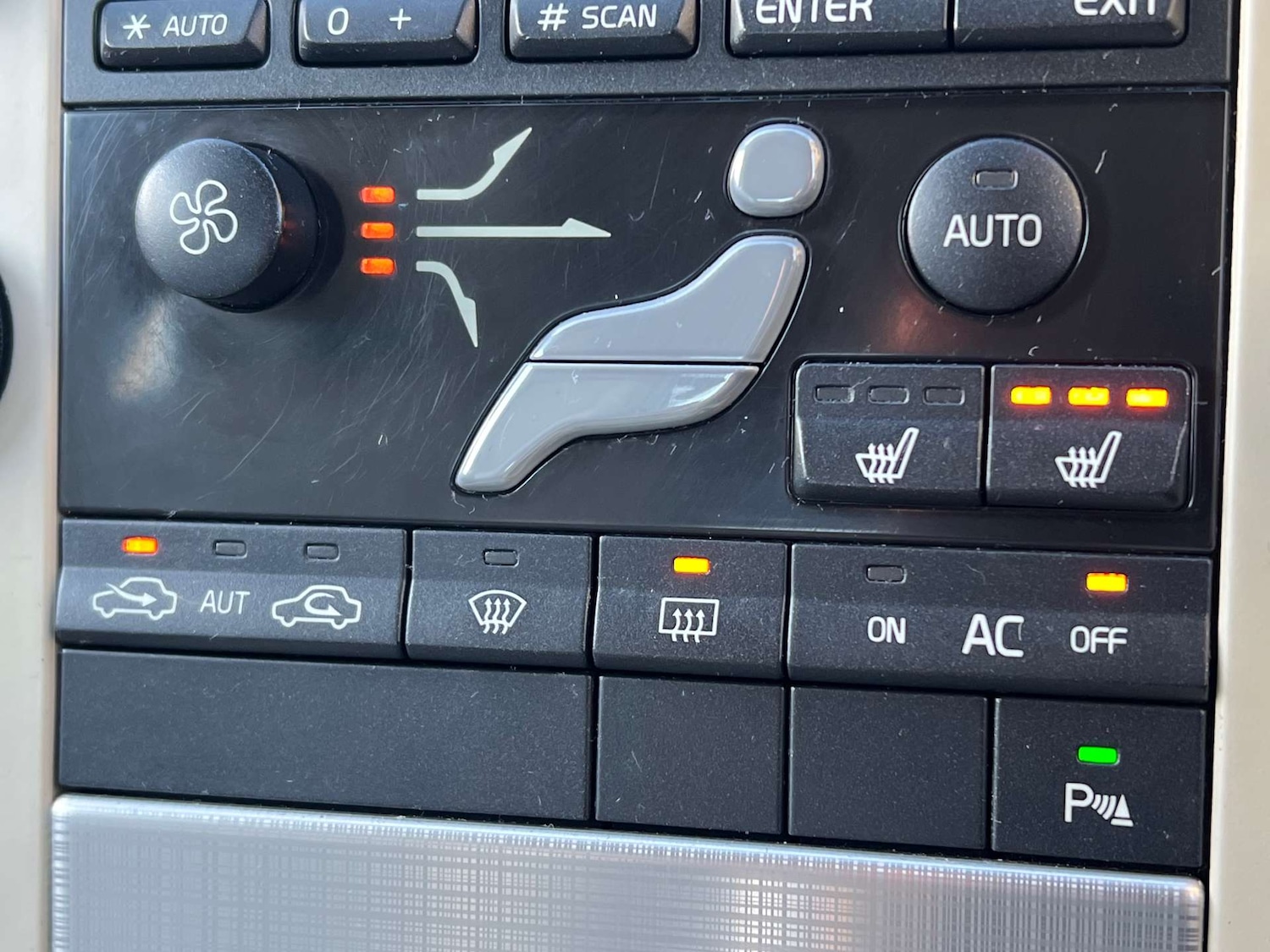 Used Volvo S80 2010 for sale - 77038553: Photo 51