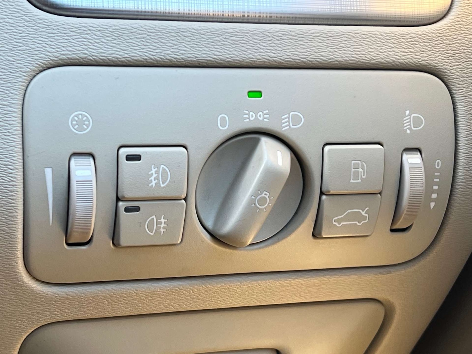 Used Volvo S80 2010 for sale - 77038553: Photo 64