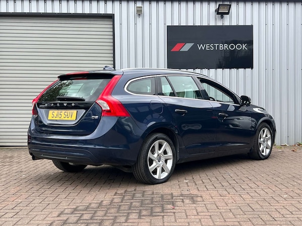 Used Volvo V60 2015 for sale - 75750237: Photo 11