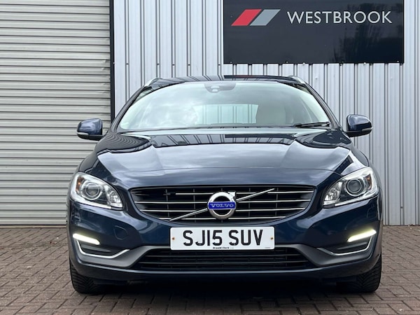 Used Volvo V60 2015 for sale - 75750237: Photo 3