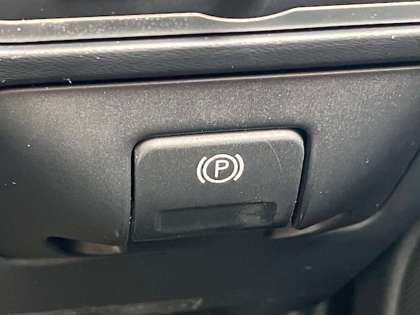 Used Volvo V60 2015 for sale - 75750237: Photo 62