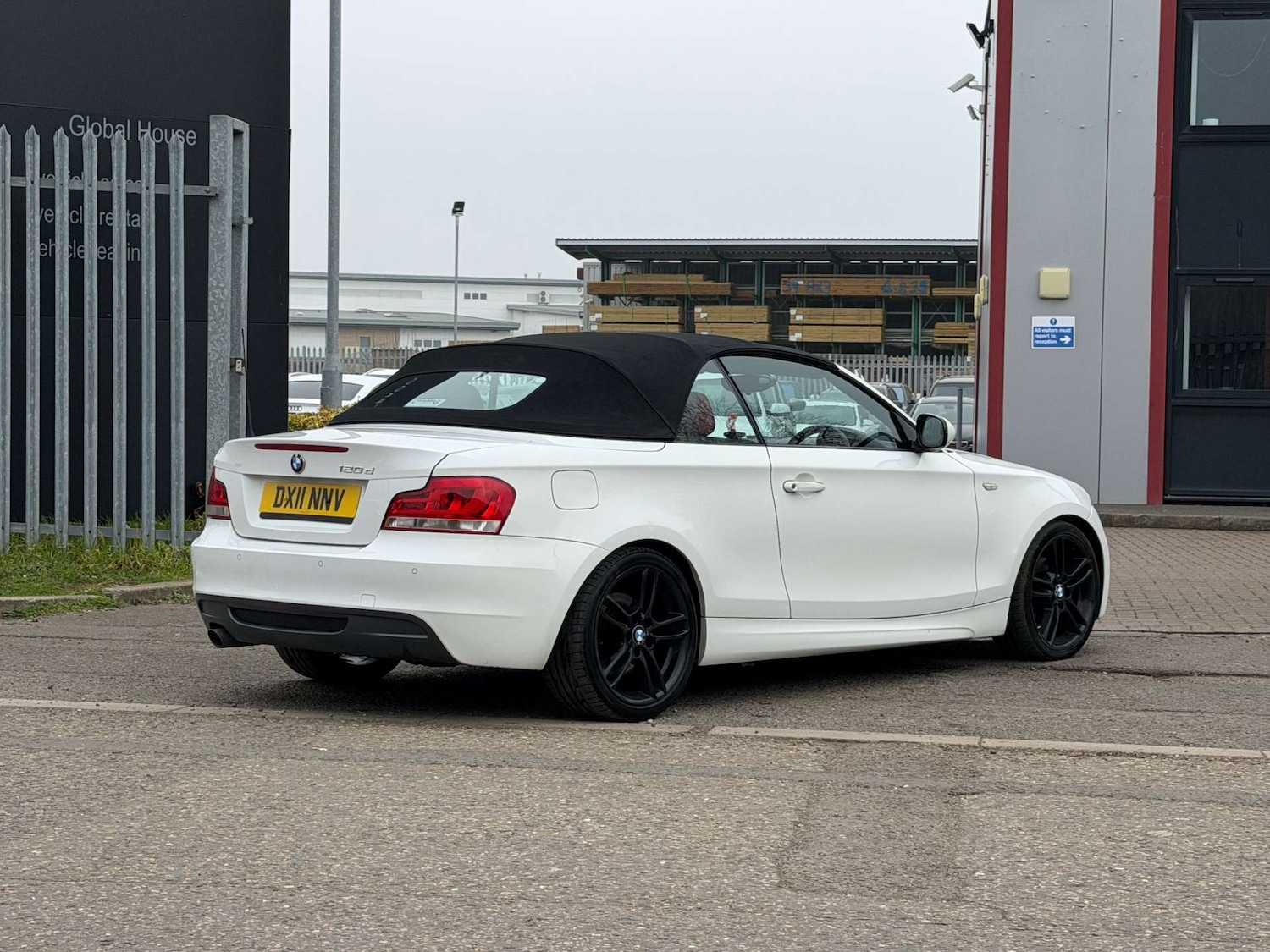 Used BMW 1 Series 2011 for sale - 77452501: Photo 18