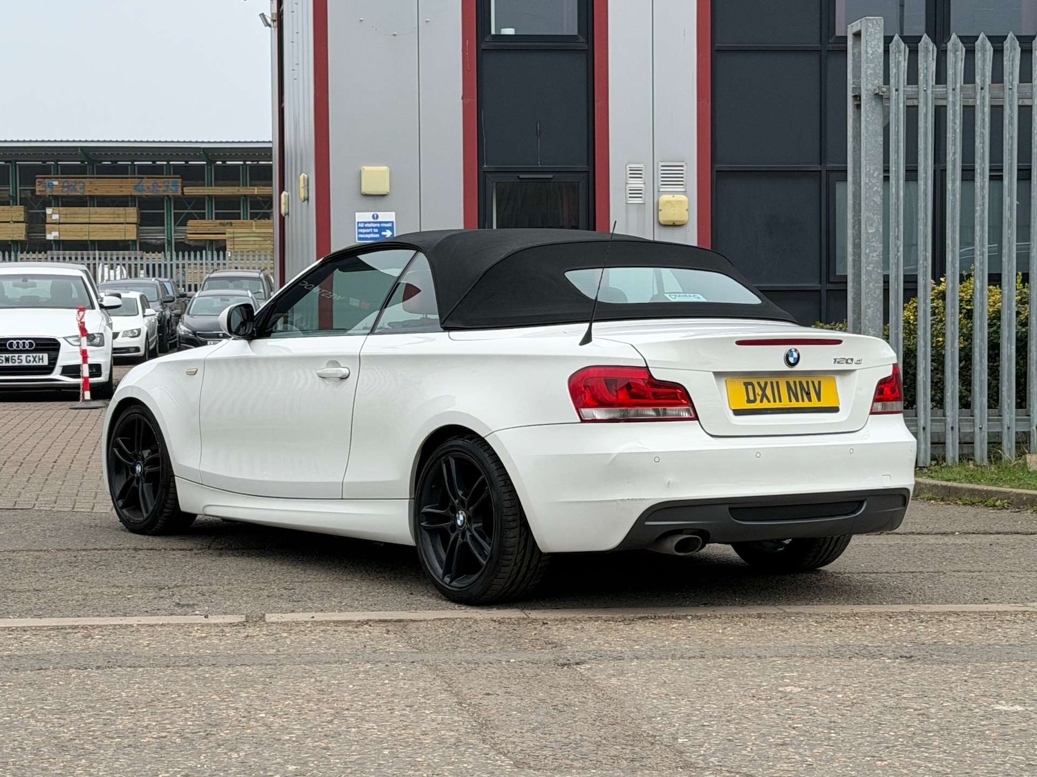 Used BMW 1 Series 2011 for sale - 77452501: Photo 21