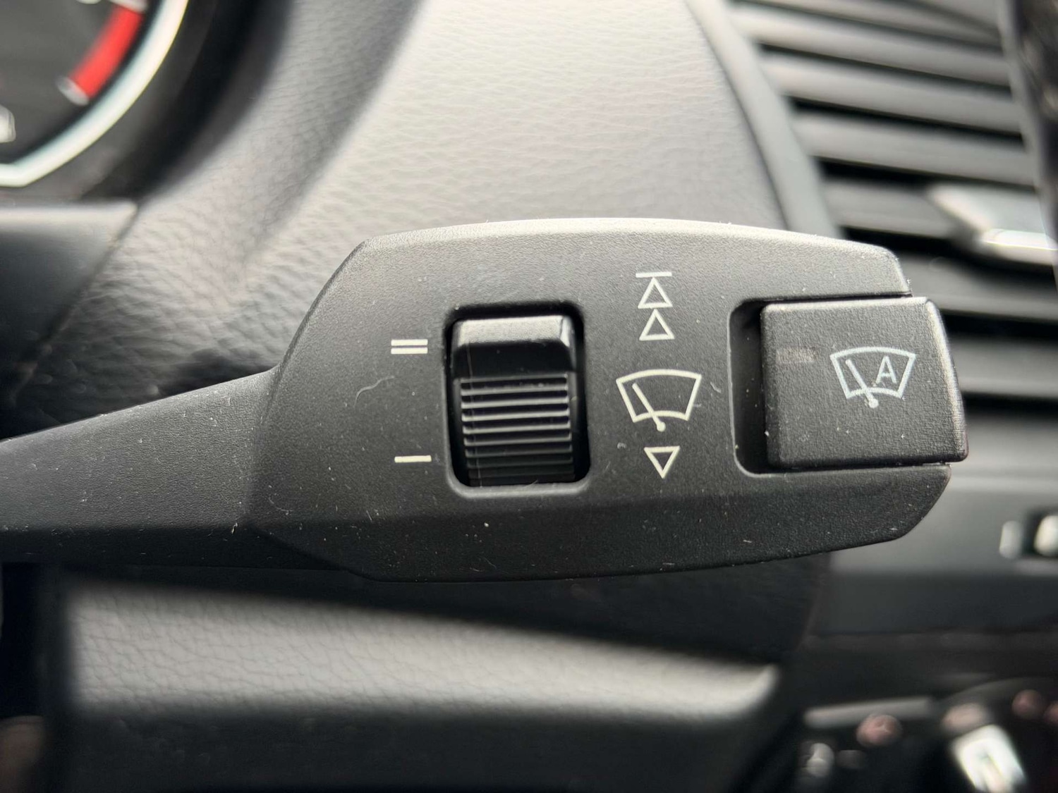 Used BMW 1 Series 2011 for sale - 77452501: Photo 38