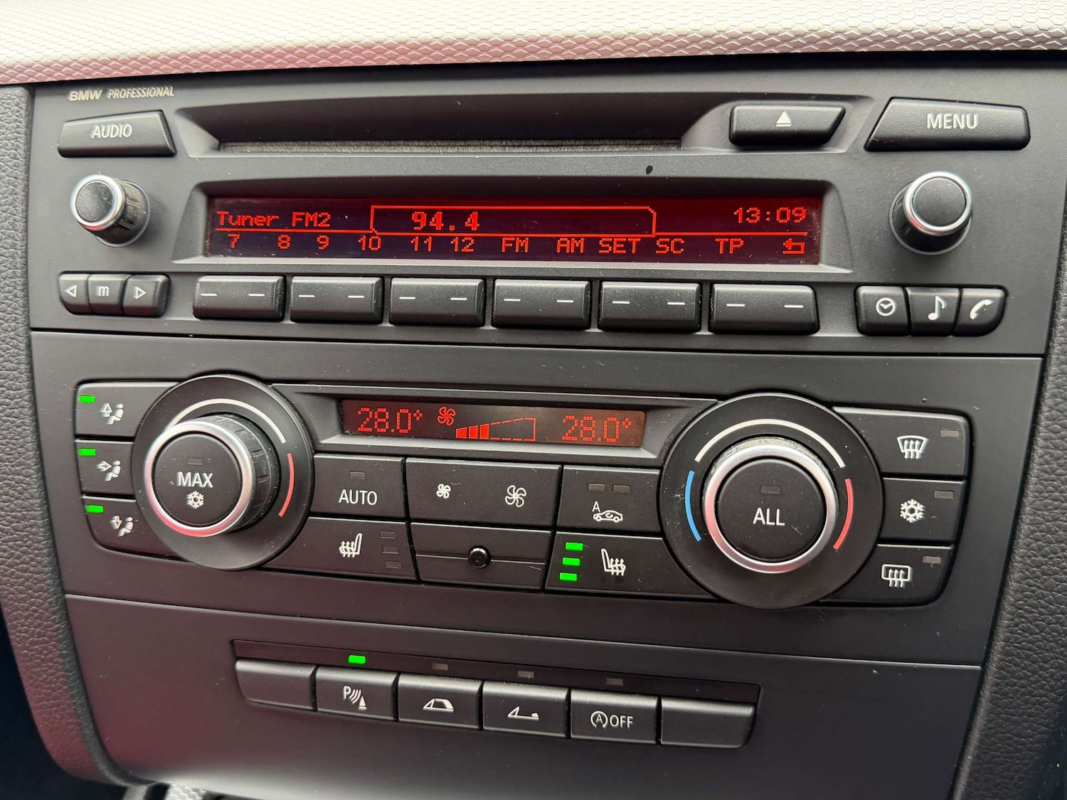 Used BMW 1 Series 2011 for sale - 77452501: Photo 39